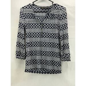 Outback Red women’s XS sheer Curcle pattered top